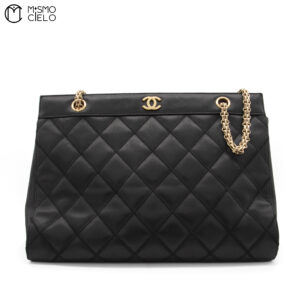 CHANEL Ultra Stitch Matelasse chain Tote Bag
