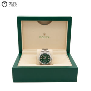 ROLEX 124300 Oyster Perpetual Green Dial