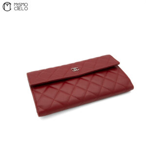 CHANEL Matelasse Wallet With Double Hook