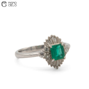MY BEADS LUXE # PT900 Emerald and Diamond 4.8g Ring 0.65Ct E  0.55Ct D