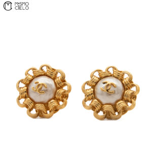 CHANEL 93A Pearl and Chain Border Clip-on Earrings